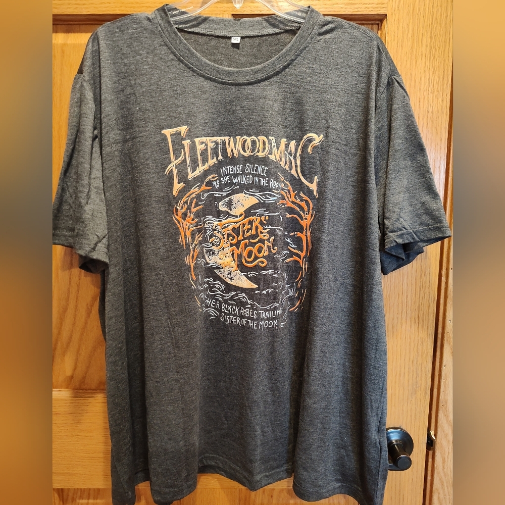 Fleetwood Mac 'Sisters Of The Moon' Gray Graphic T-Shirt